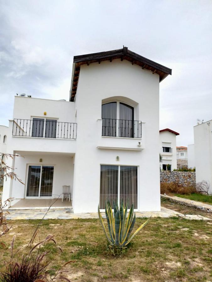 Beyaz Sahil Evleri Sitesi Villa